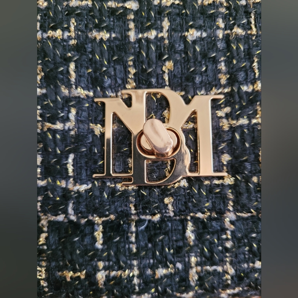 Badgley Mischka Black and Gold Tweed Bag - Picture 9 of 10